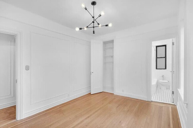 Foto del edificio - 57 W 93rd St