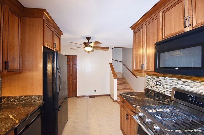 Building Photo - 321 Park Ridge Ln