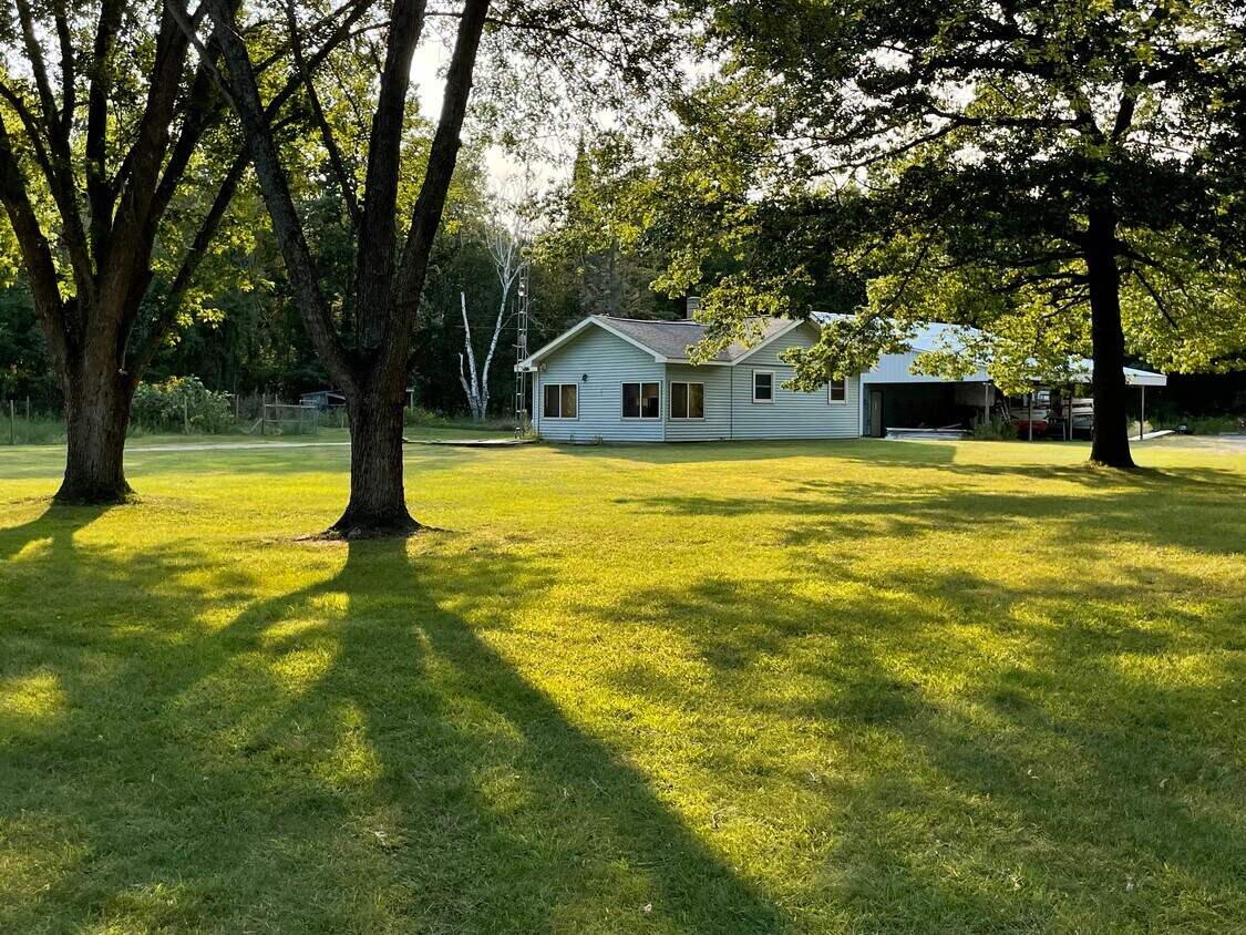 Primary Photo - 207 N Deer Run Trl