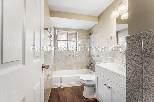 Foto del edificio - 24583 Kelly Rd
