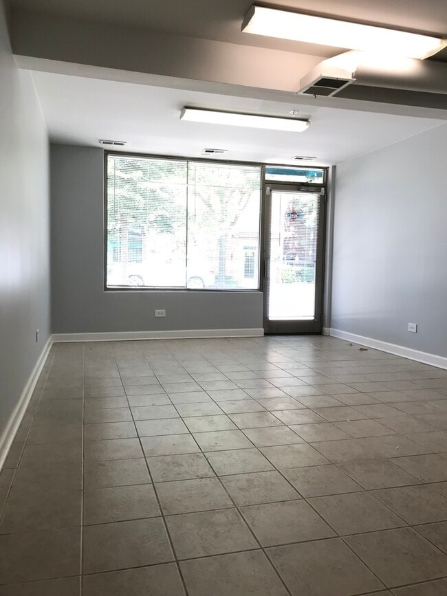 Building Photo - 5041 Warren St