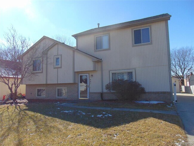 Building Photo - 407 N Willard Rd
