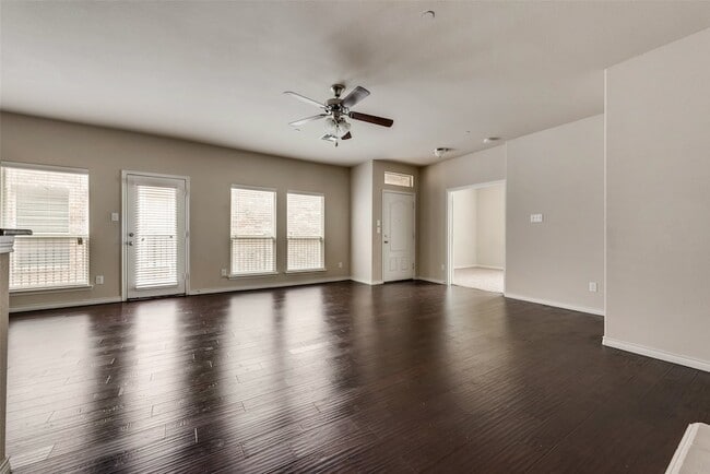 Foto del edificio - 4133 Comanche Dr