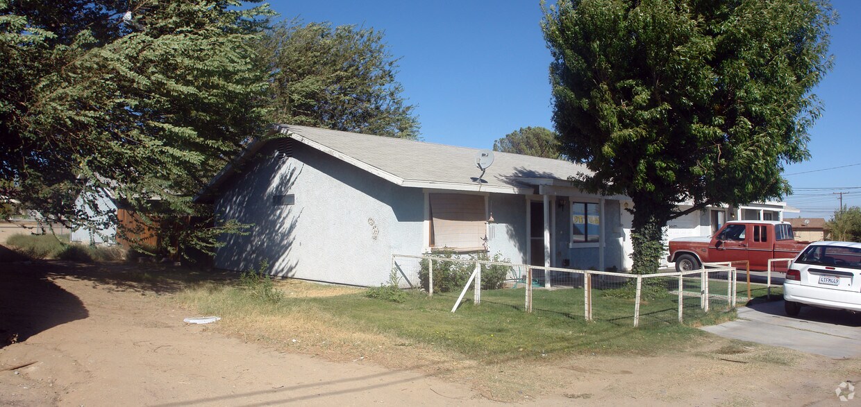 Building Photo - 15575 Morada Rd