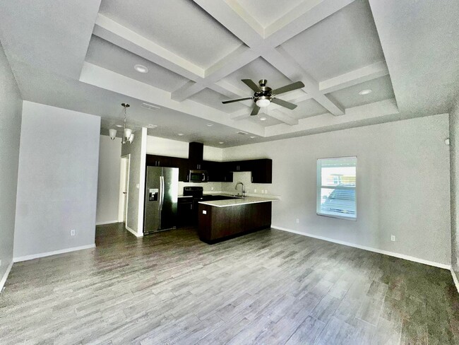 Building Photo - 401 Downing Ave