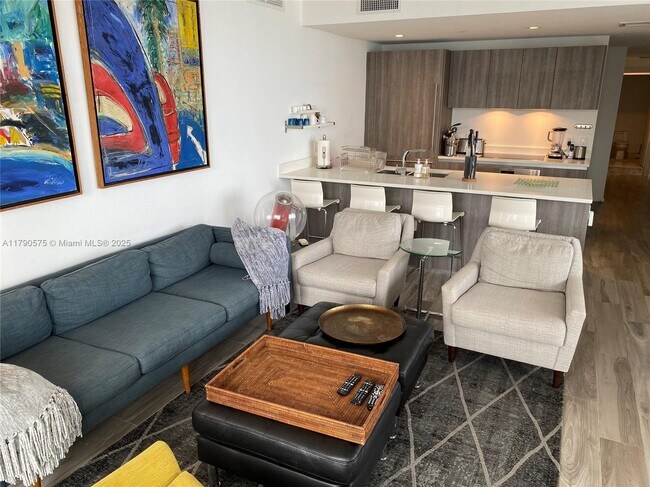 Foto del edificio - 801 S Miami Ave