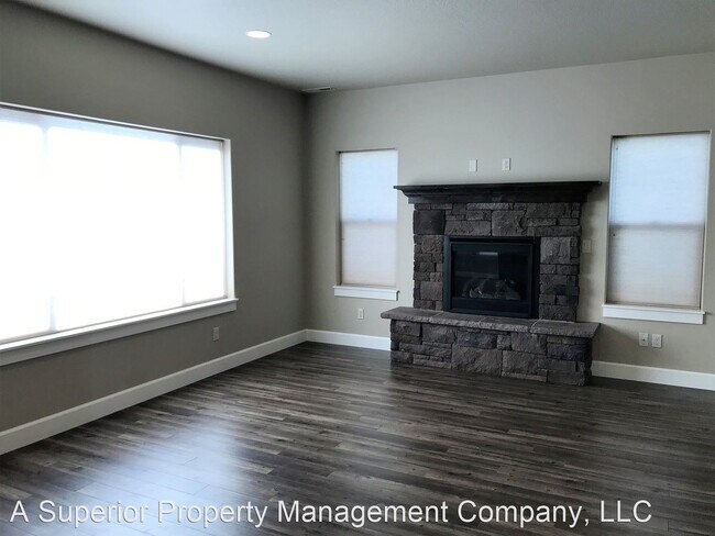 Foto del edificio - 3 br, 2.5 bath House - 21381 NE Evelyn Place