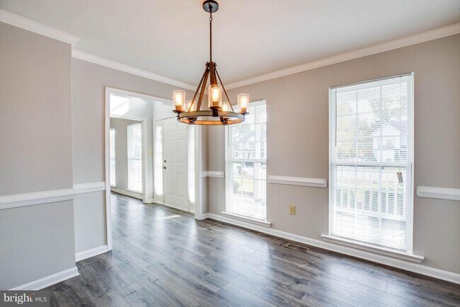 Foto del edificio - 4411 Wexham Ct