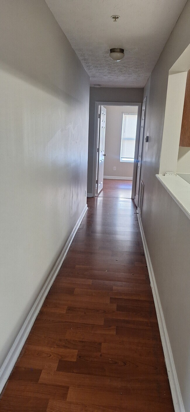Foto del edificio - 8301 Waldrop Pl