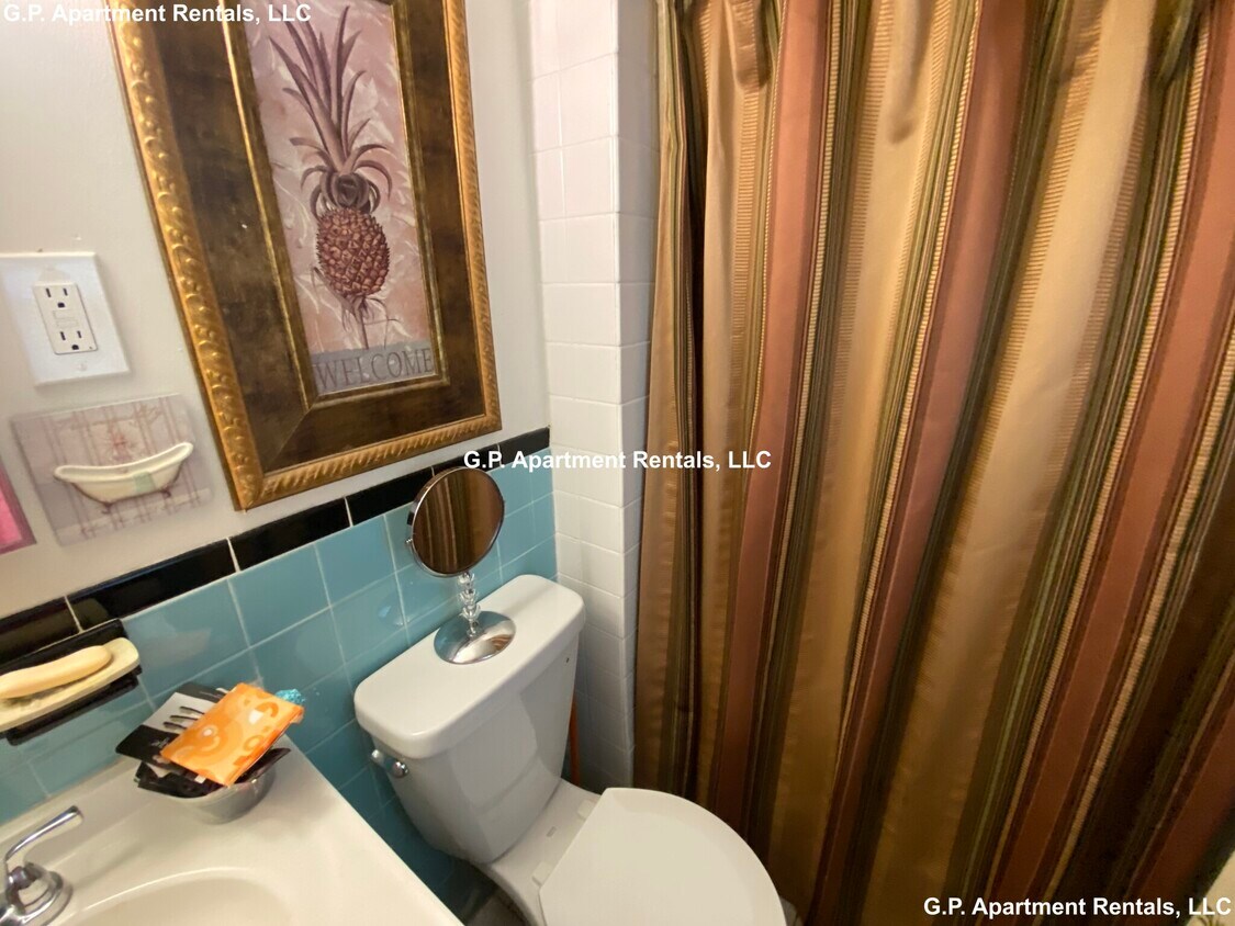 79 Essex St, Saugus, MA 01906 Condo for Rent in Saugus, MA