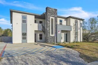 Building Photo - 2707 Sanders Ave