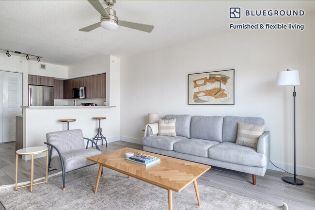 Foto del edificio - 1000 NW 7th St