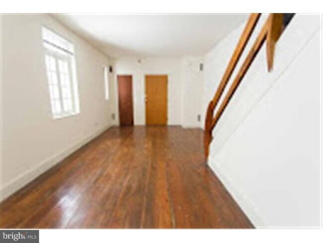 Building Photo - 717 Spruce St