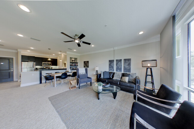 Foto del edificio - 717 SW 5th Ave