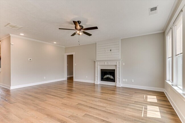 Foto del edificio - 419 Barrow Ln