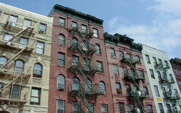Foto del edificio - 119 Henry St