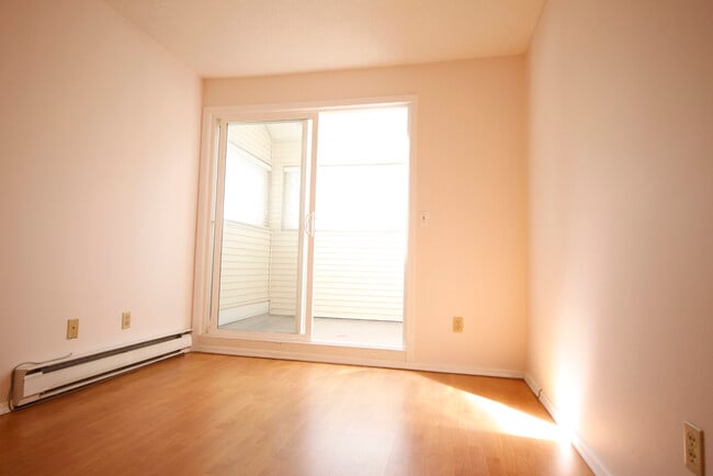 Building Photo - 22367 St Anne Av