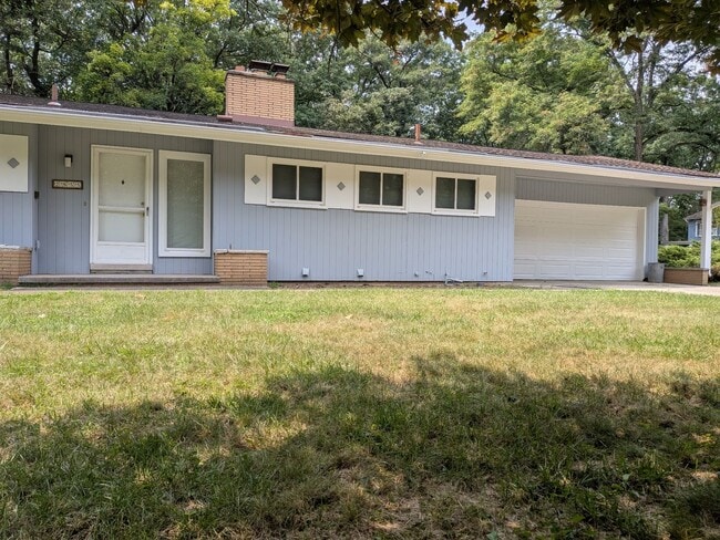 Photo - 2855 Whippoorwill Lane House