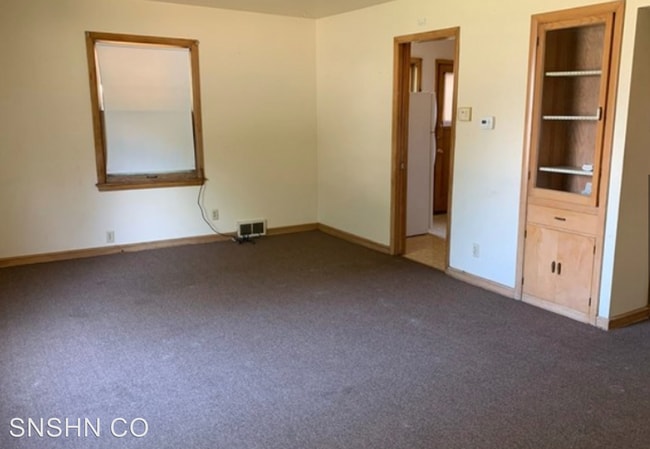 Building Photo - 5262 N Teutonia Ave
