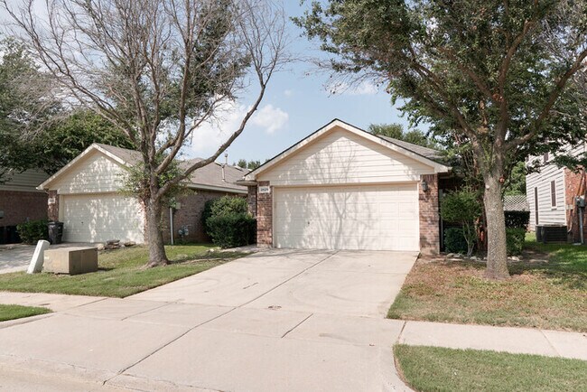 Foto del edificio - 2625 Mountain Lion Dr