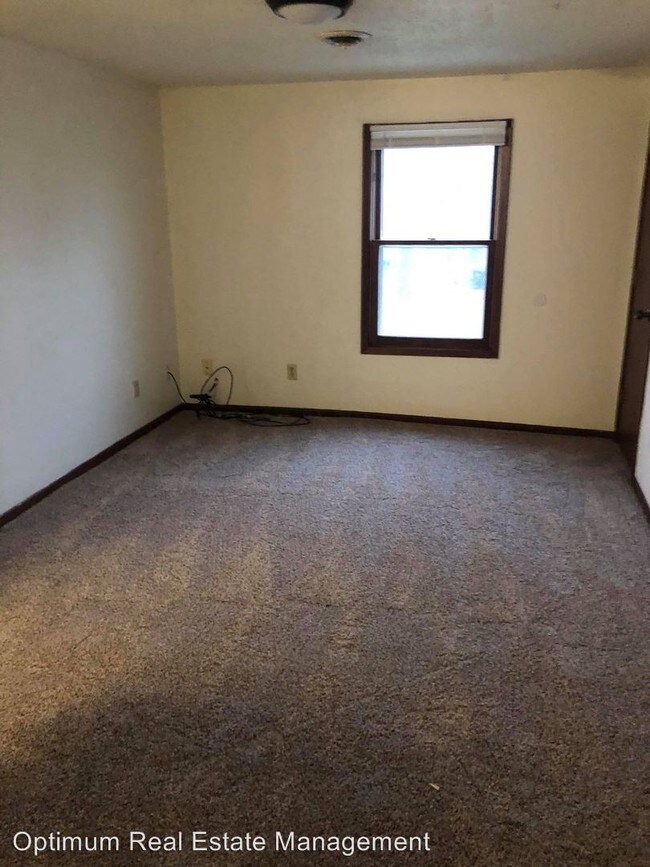 417 4th St, Minburn, IA 50167 Room for Rent in Minburn, IA