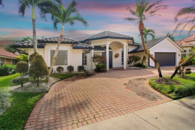Building Photo - 10876 King Bay Dr