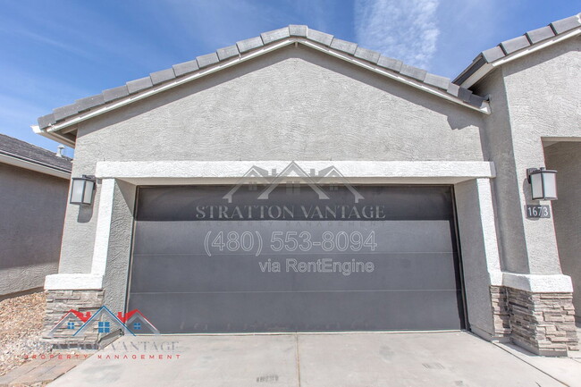 Building Photo - 1673 N Wrigley Dr