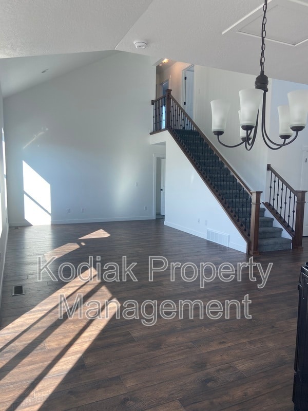 Foto del edificio - 1439 W Stable St