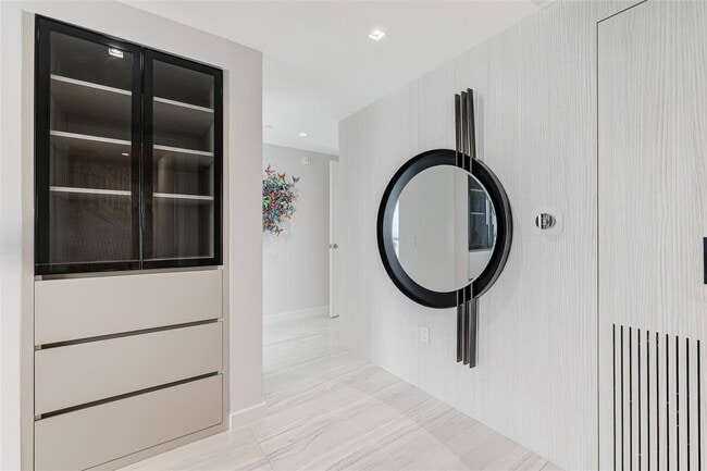 Building Photo - 3131 NE 7th Ave