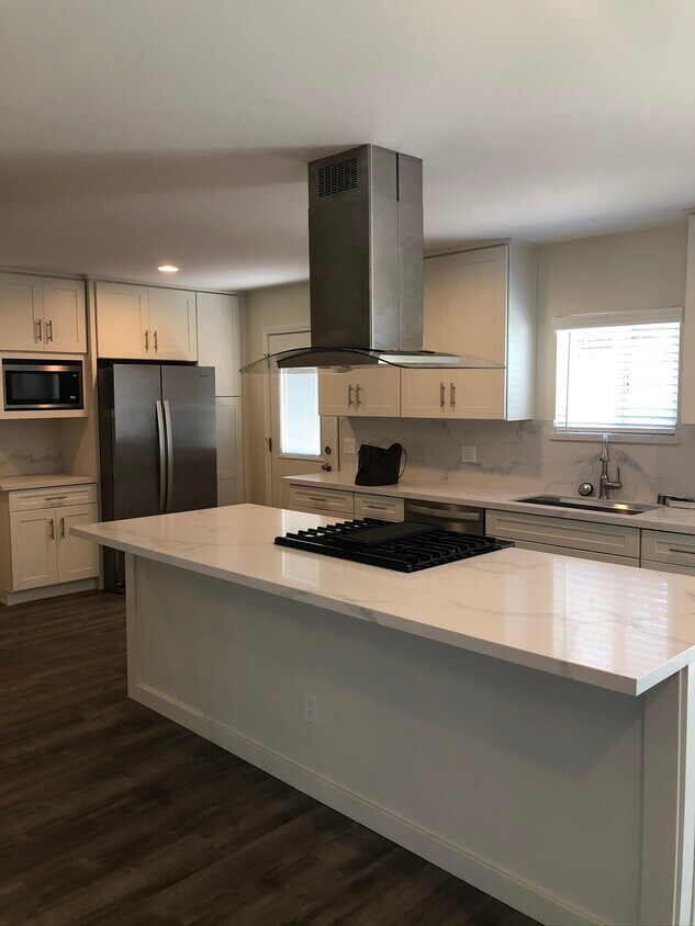 Foto principal - 4550 48th St