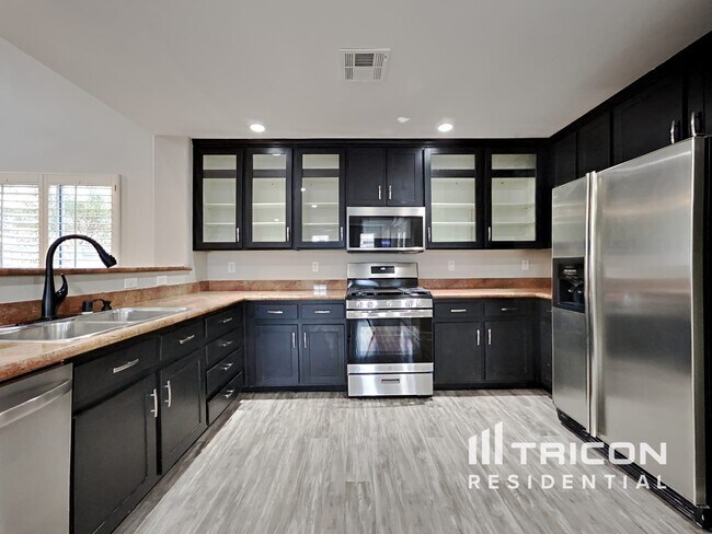 Building Photo - 10324 Faustine Avenue Las Vegas NV