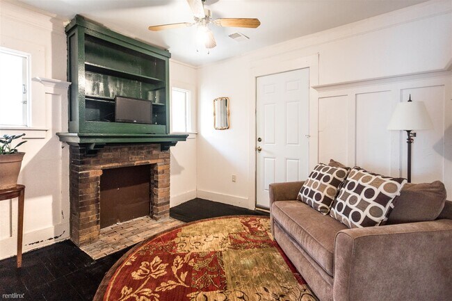 Building Photo - 6 br, 2 bath House - 914 Longfellow St