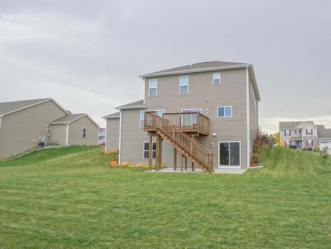Foto del edificio - 1200 Juniper Ln