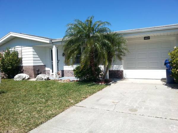 Single family house. Big front and back yard - 3931 Sail Dr