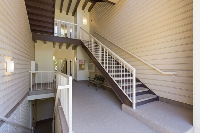 Foto del edificio - Charming 3BD/2BA in Island Creek