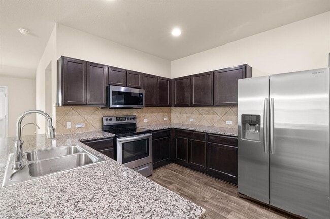 Building Photo - 210 Garcitas Creek Ln