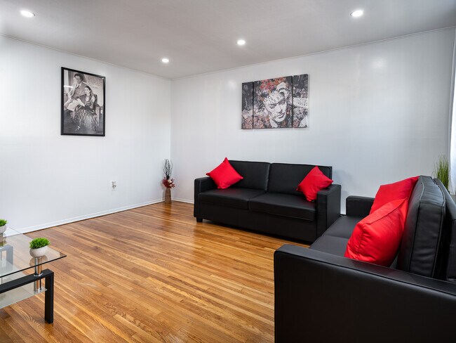 Building Photo - 2273 43rd St