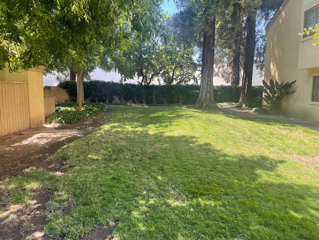 Foto del edificio - 3400 Sullivan Ct #169