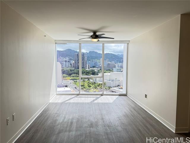 Building Photo - 888 Kapiolani Blvd