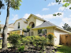 Building Photo - 3218 Oak Cliff Ln