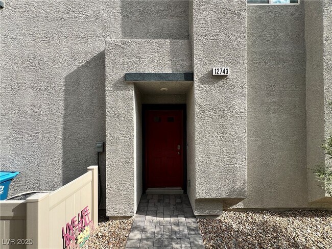 Building Photo - 12743 Epperly St