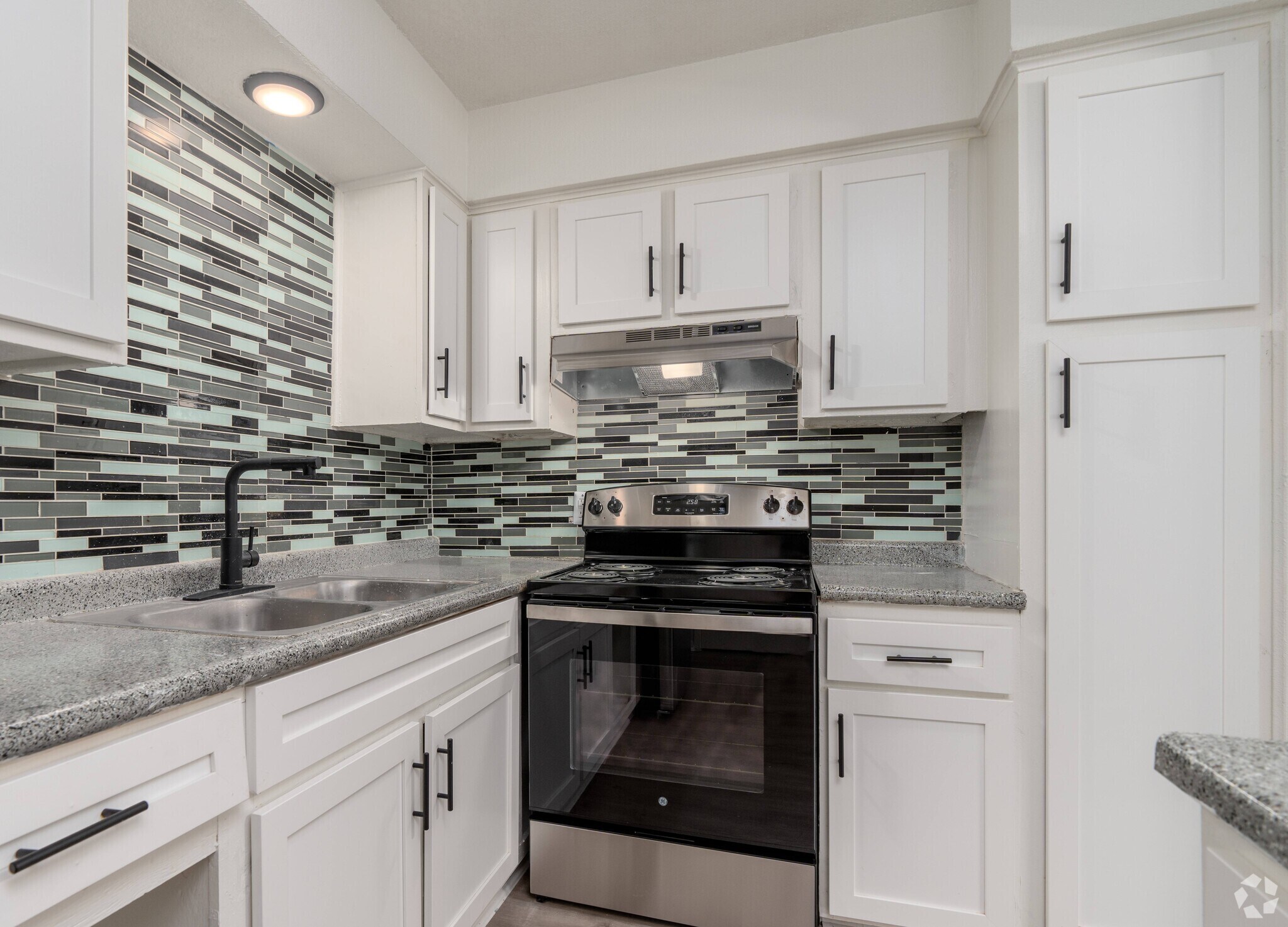 Harris Real Estate Group Property Management Company