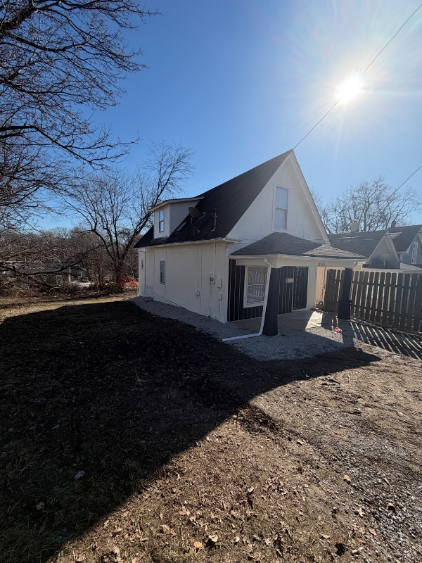 Building Photo - 2451 Chelsea Ave