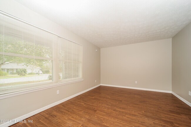 Foto del edificio - 6026 Greenwillow Ct