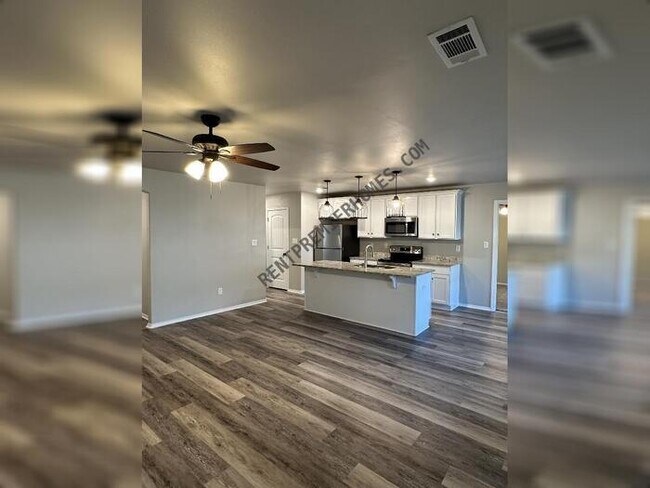 Building Photo - 1057 Heritage Way