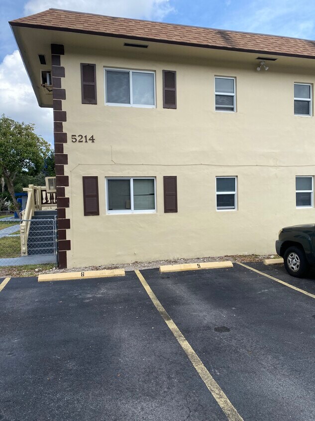 Foto principal - 5212 SW 91st Ave