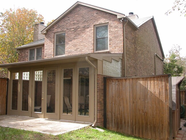 Building Photo - 3412 Belmont Blvd