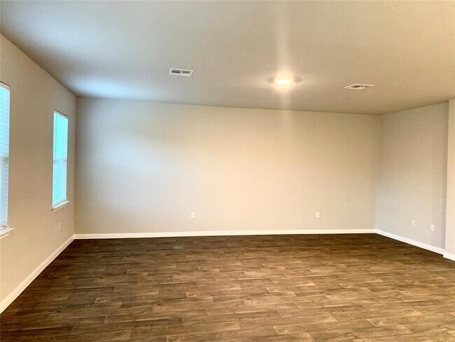 Building Photo - 14012 Levy Ln