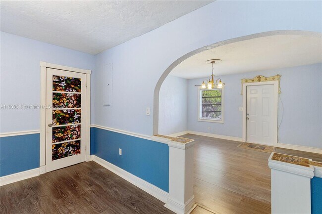 Building Photo - 2528 NW 29th St