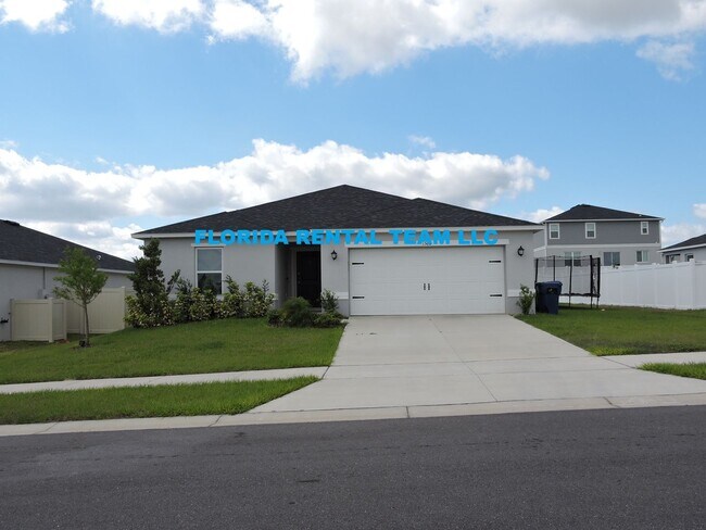 Building Photo - 4/2 Single Family Home